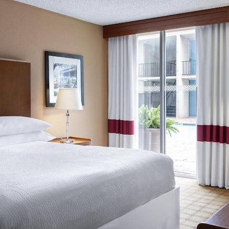 Four Points By Sheraton Houston Citycentre Extérieur photo